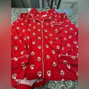 If your name is Lisa and you're a size 3x these are for you! Santa Pajamagrams!